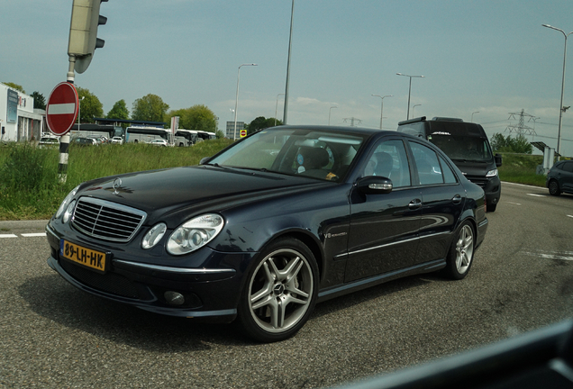 Mercedes-Benz E 55 AMG