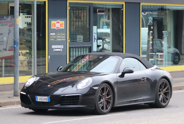 Porsche 991 Carrera 4S Cabriolet MkII