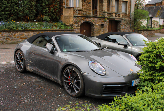 Porsche 992 Carrera 4S Cabriolet