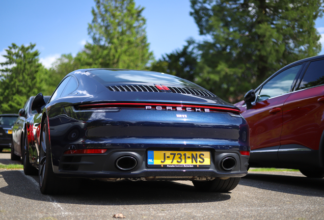 Porsche 992 Carrera 4S