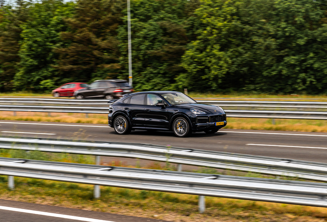 Porsche Cayenne Coupé Turbo S E-Hybrid