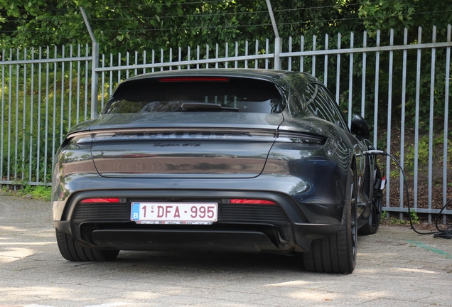 Porsche Taycan GTS Sport Turismo