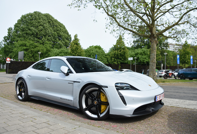 Porsche Taycan Turbo S