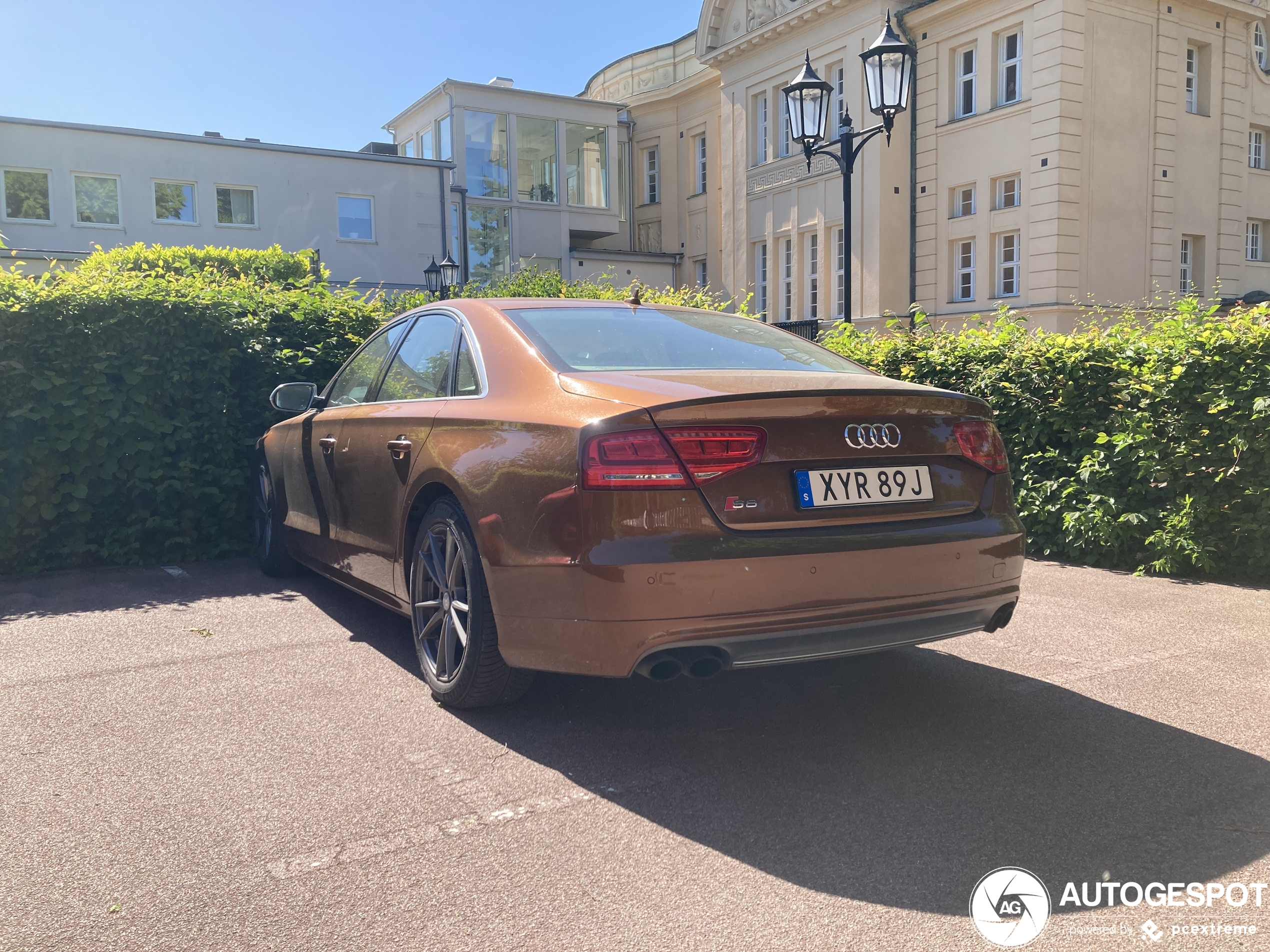 Audi S8 D4