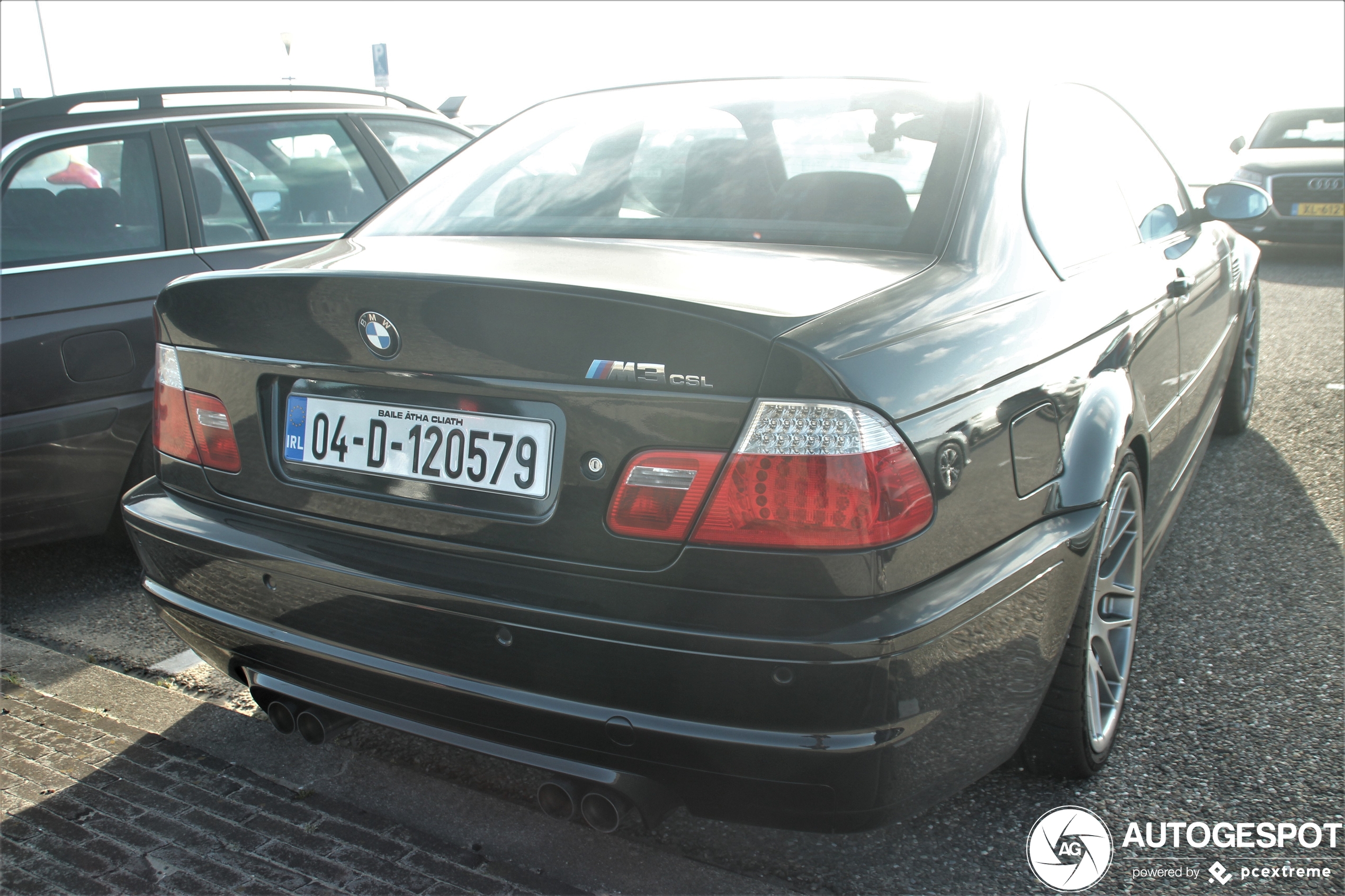 Twee BMW M3 CSL’s van de overkant van Het Kanaal maken veel kilometers