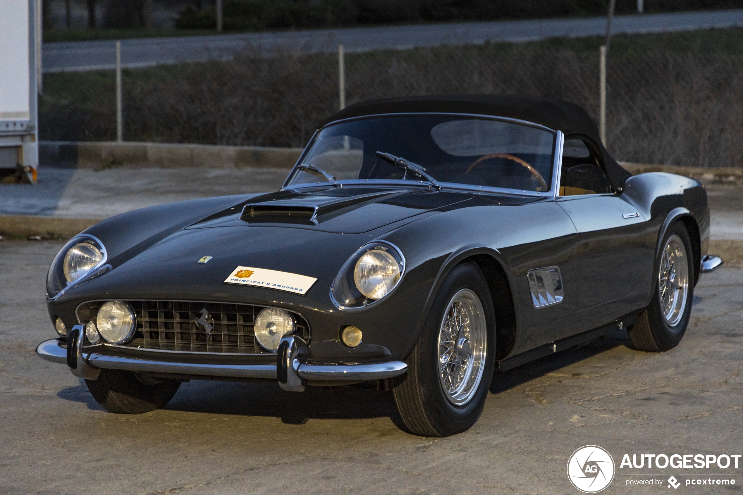 Ferrari 250 GT LWB California Spyder