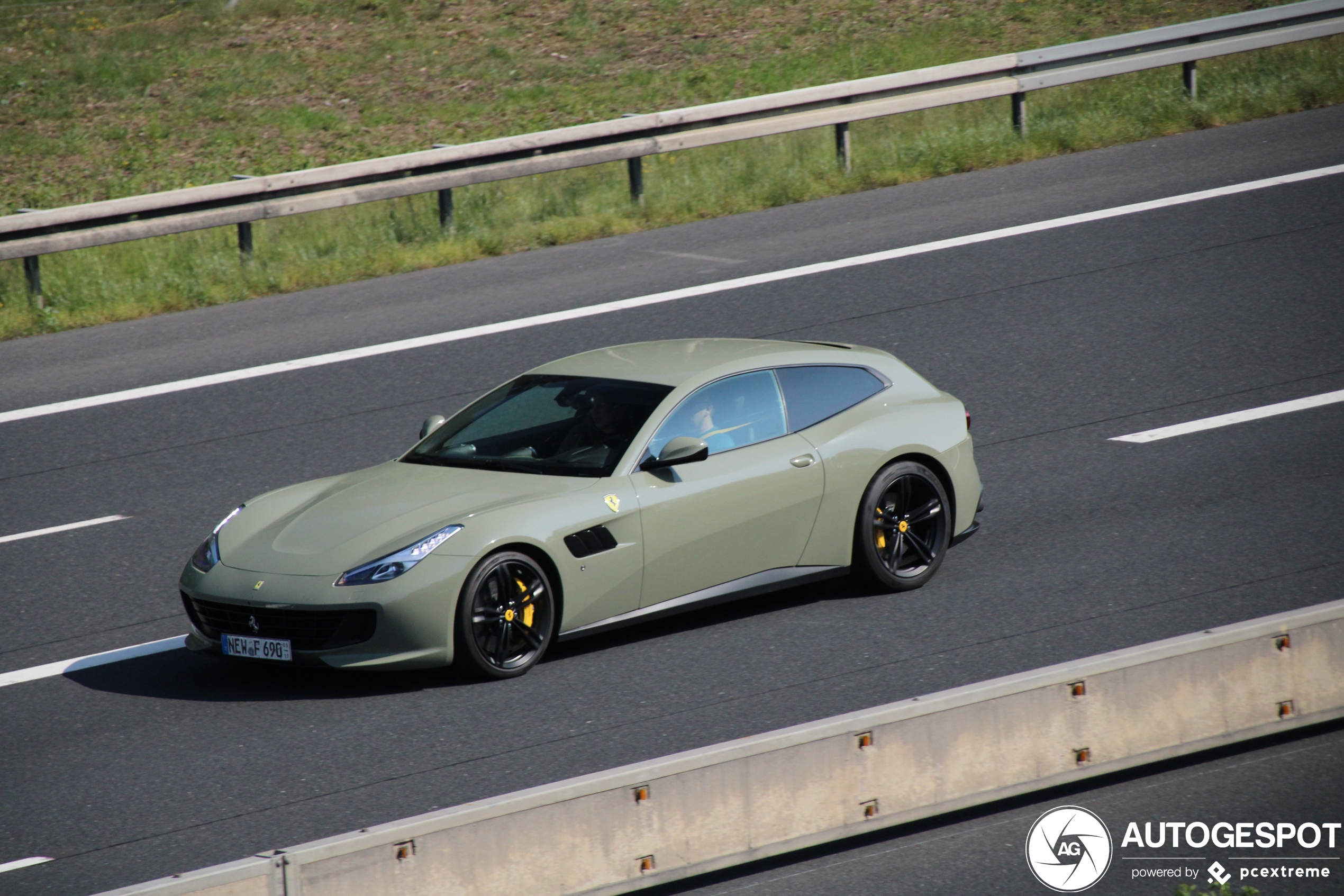 Ferrari GTC4Lusso