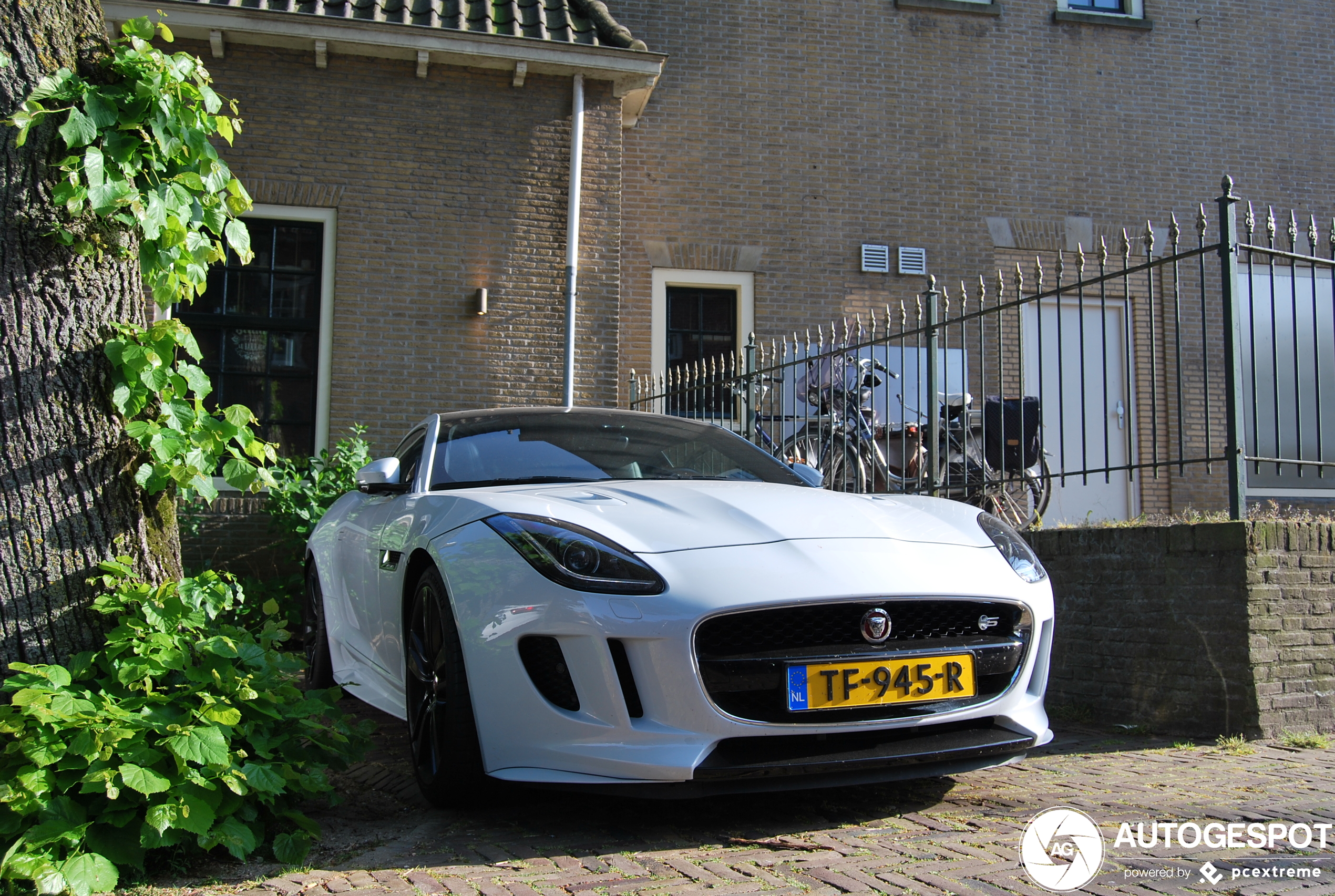 Jaguar F-TYPE S AWD Coupé British Design Edition