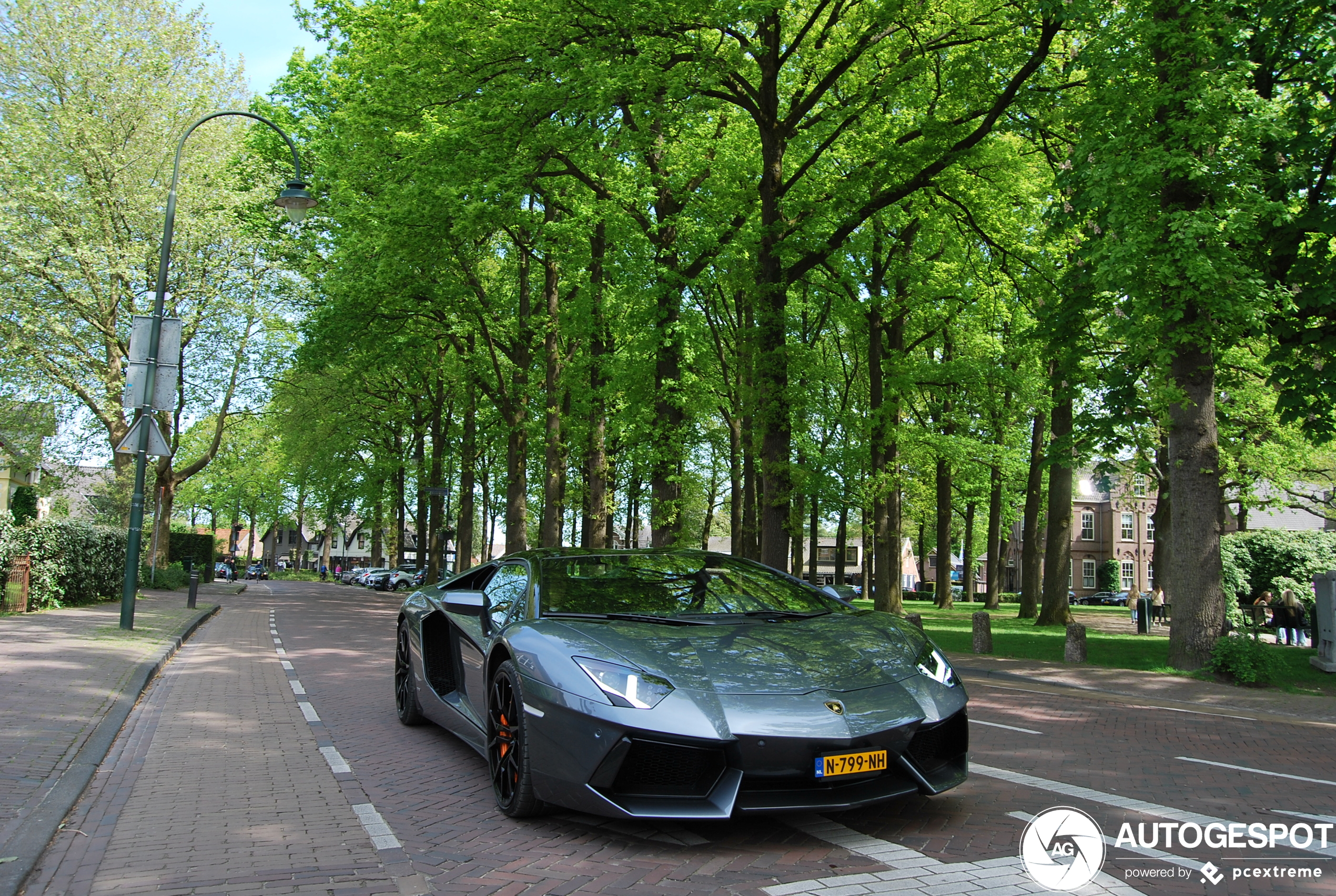 Lamborghini Aventador LP700-4 Roadster