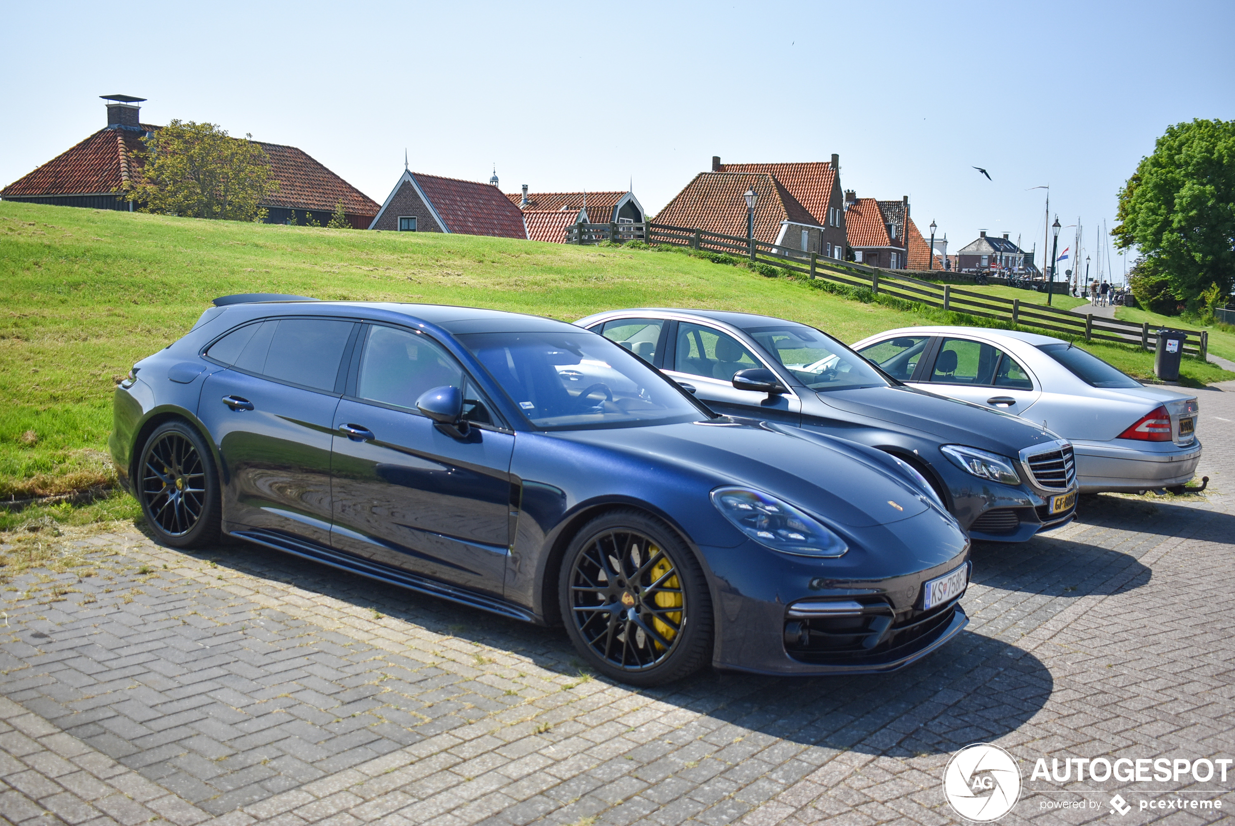 Porsche 971 Panamera GTS Sport Turismo