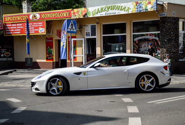 Ferrari FF