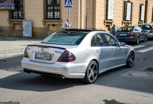 Mercedes-Benz E 63 AMG