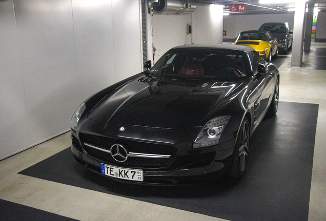 Mercedes-Benz SLS AMG Roadster