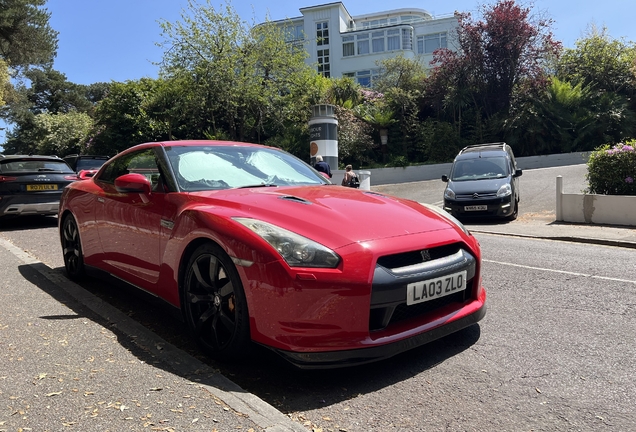 Nissan GT-R