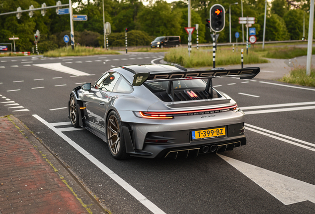 Porsche 992 GT3 RS Weissach Package