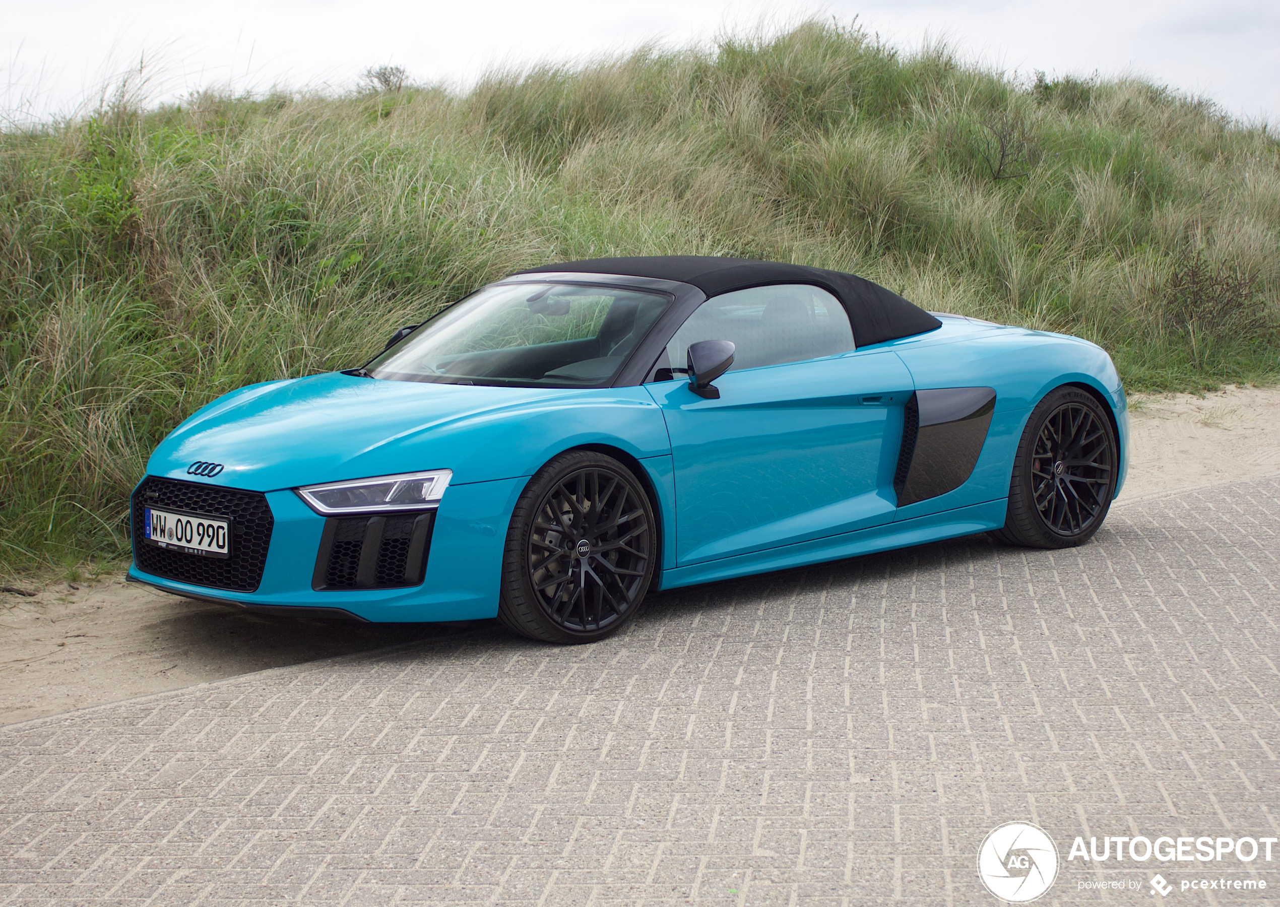 Audi R8 V10 Spyder 2016