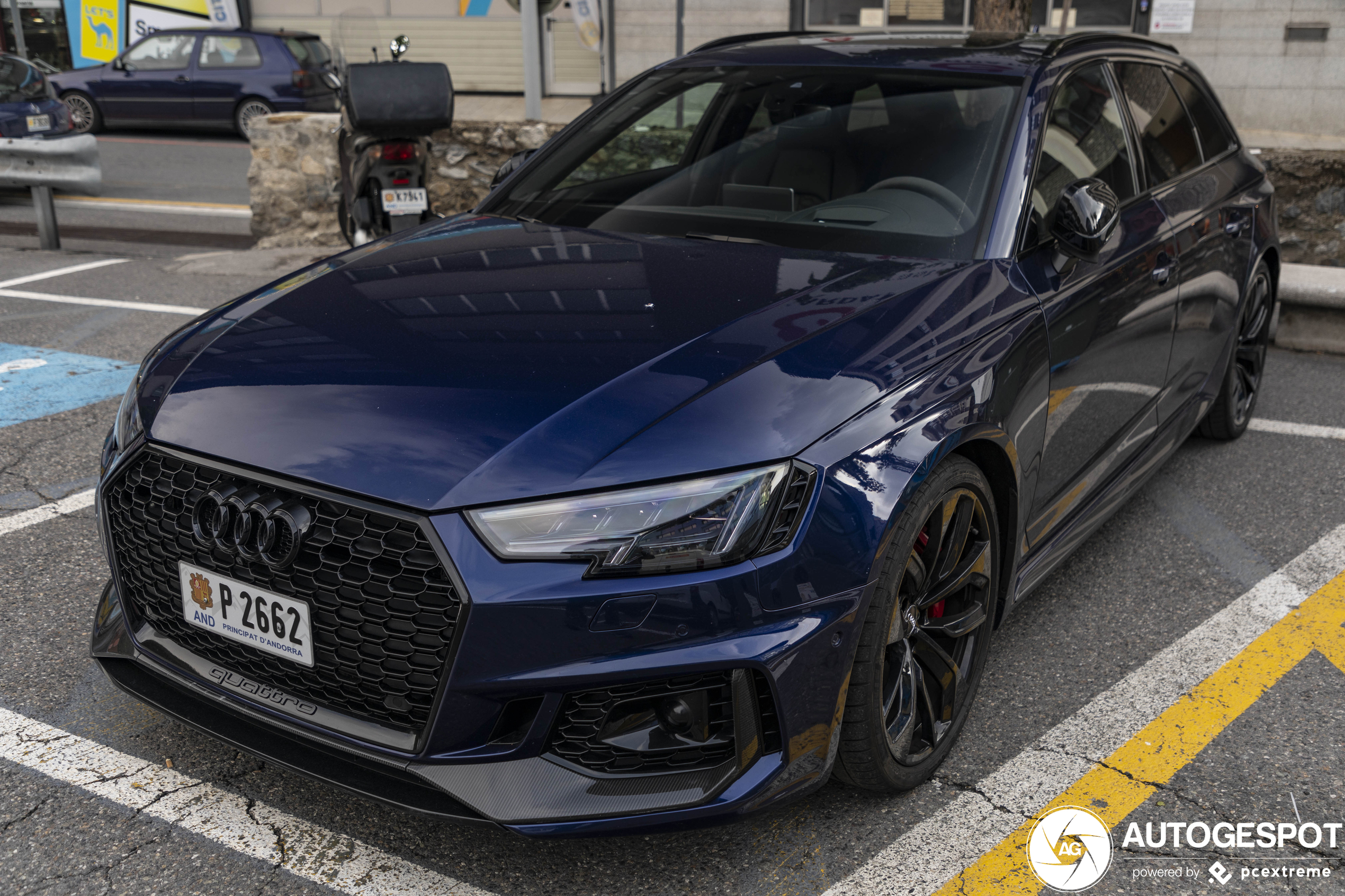 Audi RS4 Avant B9