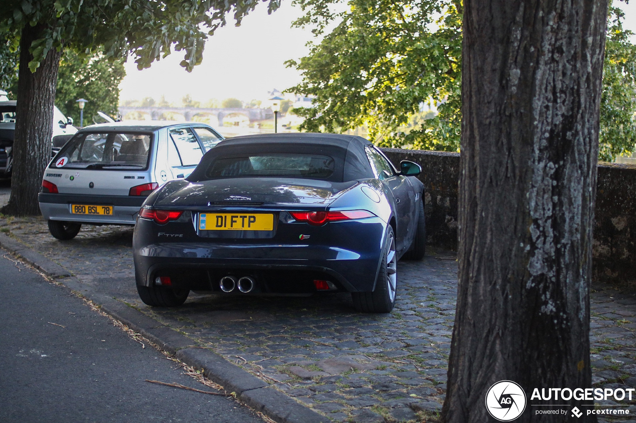 Jaguar F-TYPE S Convertible