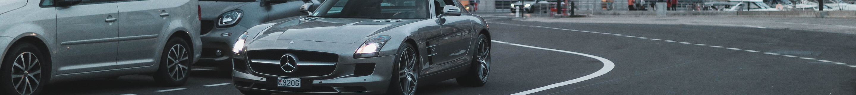 Mercedes-Benz SLS AMG