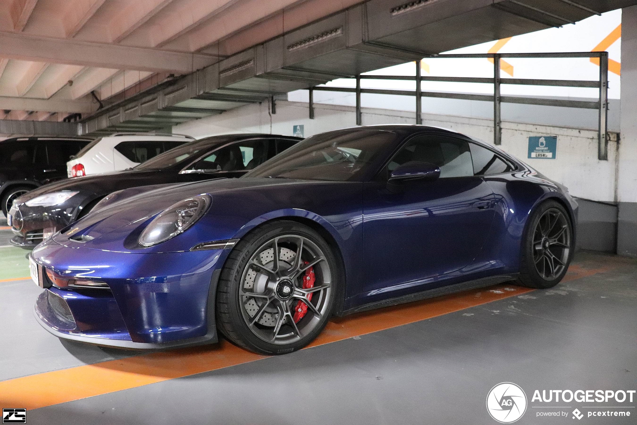 Porsche 992 GT3 Touring