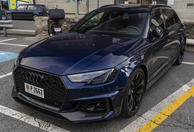 Audi RS4 Avant B9