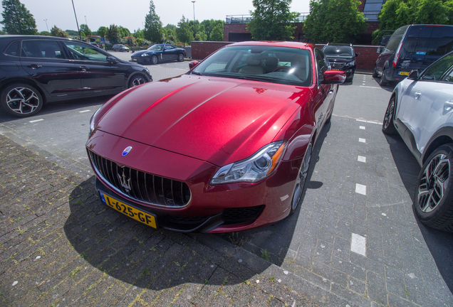 Maserati Quattroporte GTS 2013