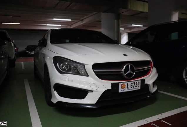 Mercedes-AMG CLA 45 Shooting Brake X117