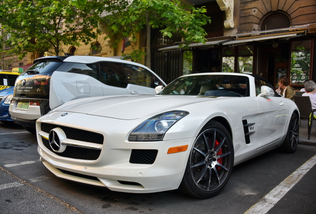 Mercedes-Benz SLS AMG Roadster