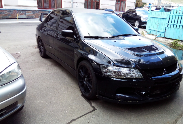 Mitsubishi Lancer Evolution IX