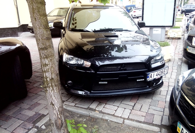 Mitsubishi Lancer Evolution X