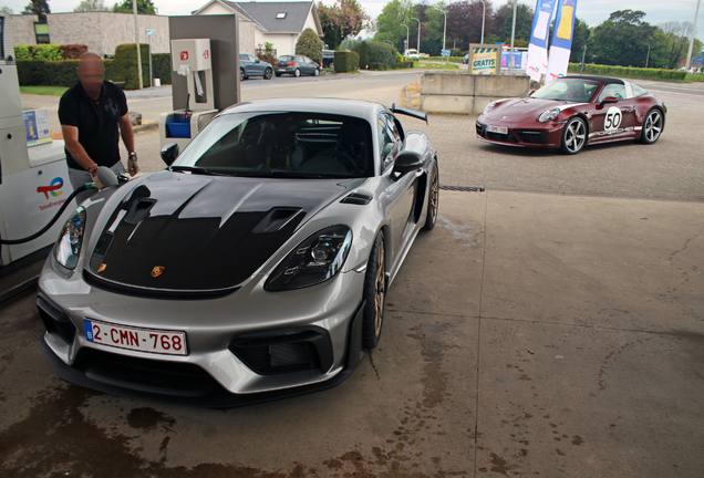 Porsche 718 Cayman GT4 RS Weissach Package