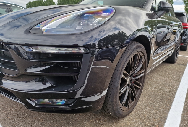 Porsche 95B Macan GTS