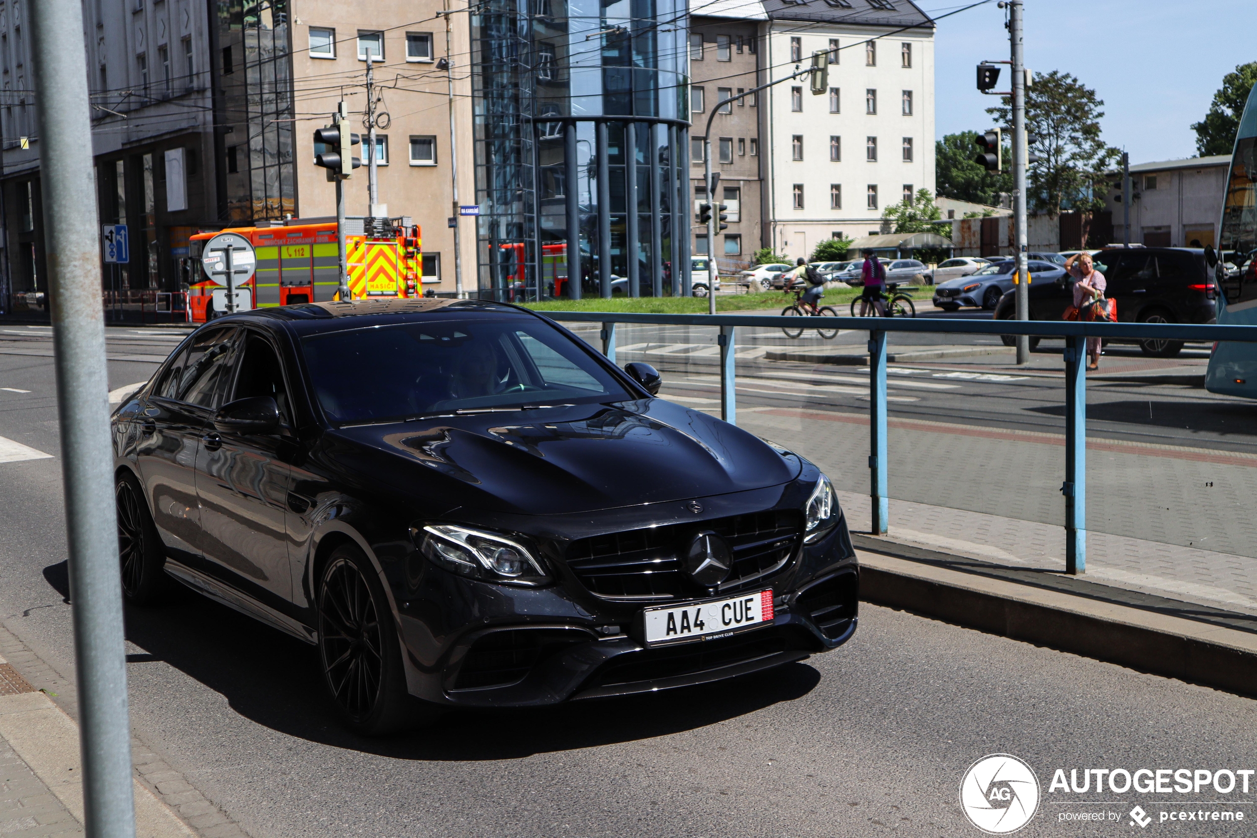 Mercedes-AMG E 63 S W213