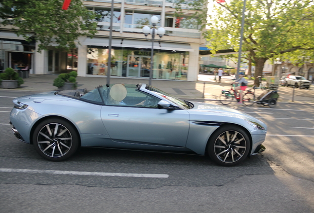 Aston Martin DB11 V8 Volante