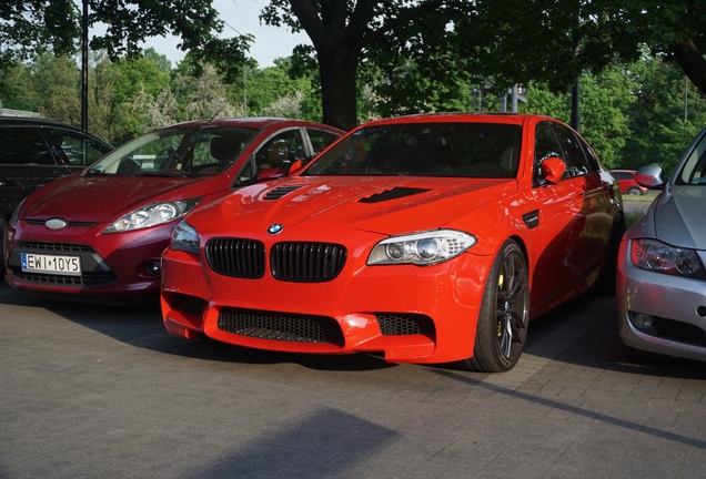 BMW M5 F10 2011