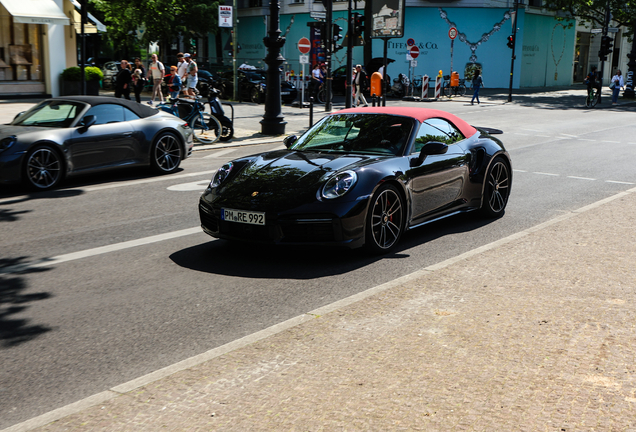 Porsche 992 Turbo Cabriolet