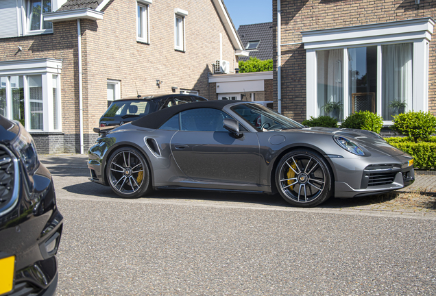 Porsche 992 Turbo S Cabriolet