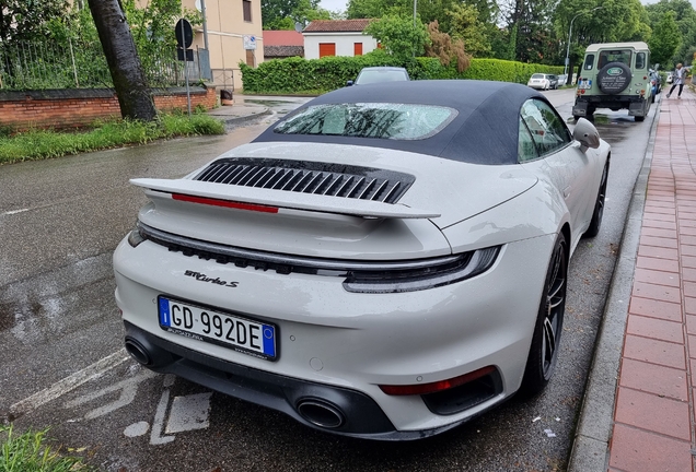 Porsche 992 Turbo S Cabriolet