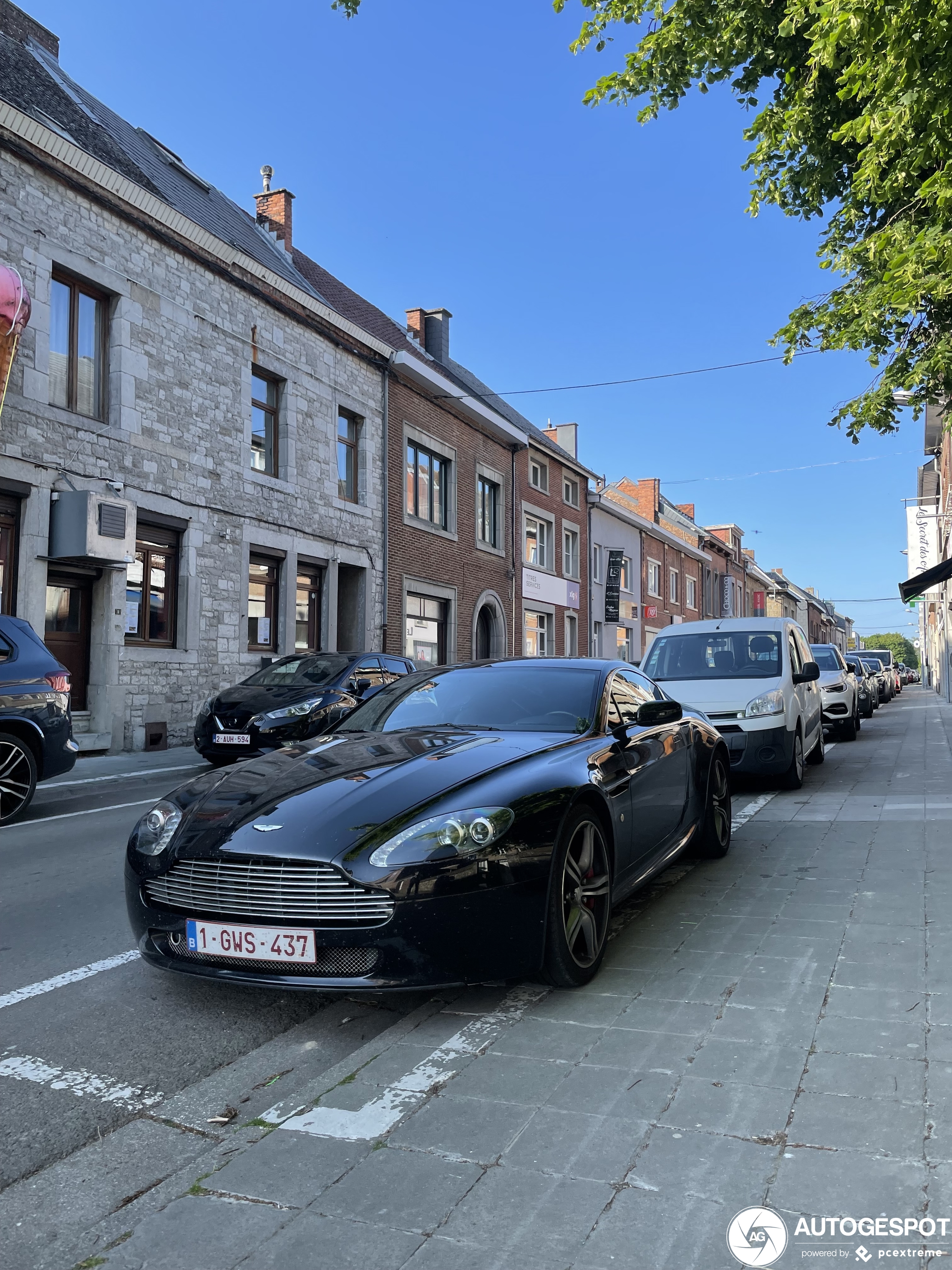 Aston Martin V8 Vantage