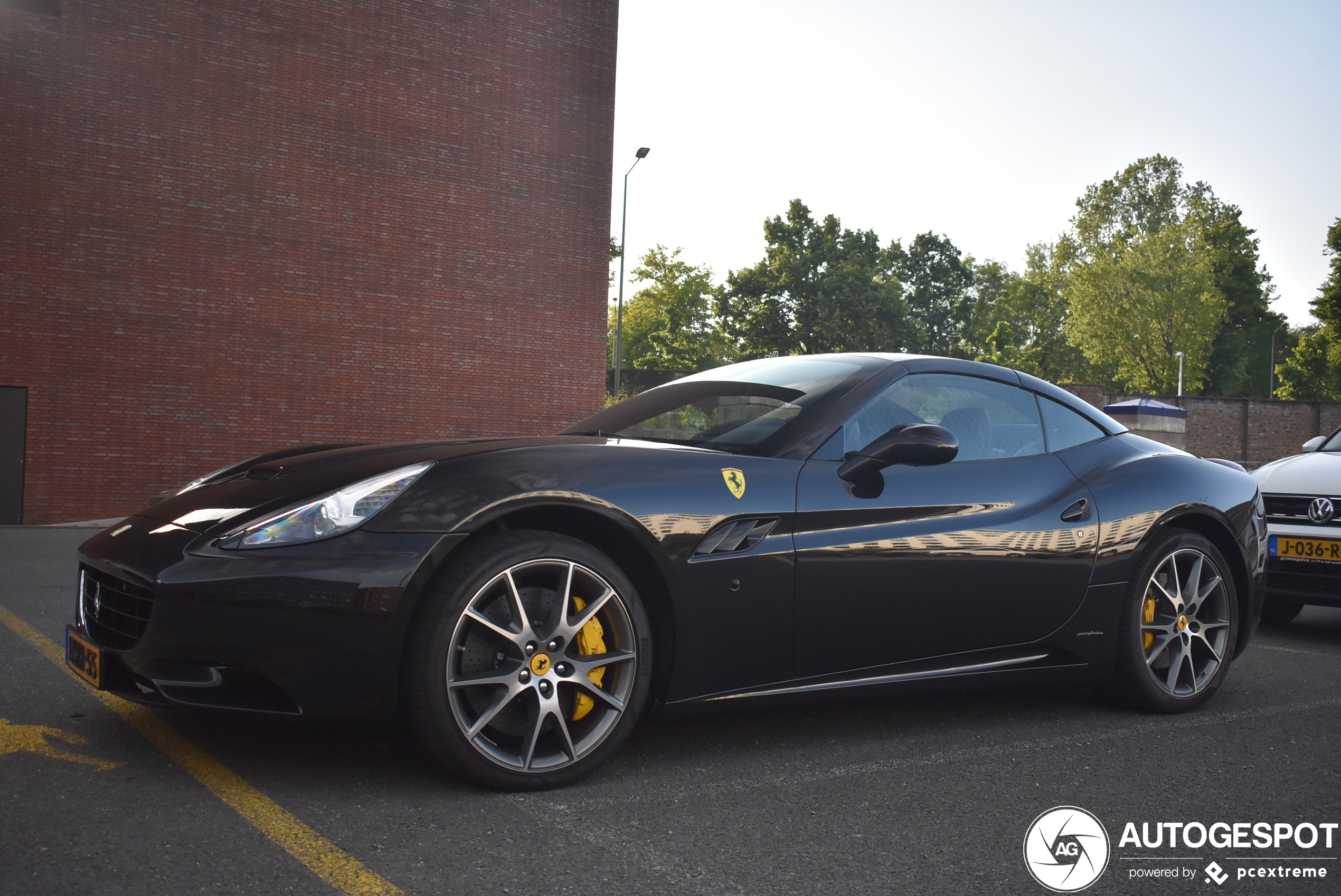 Ferrari California