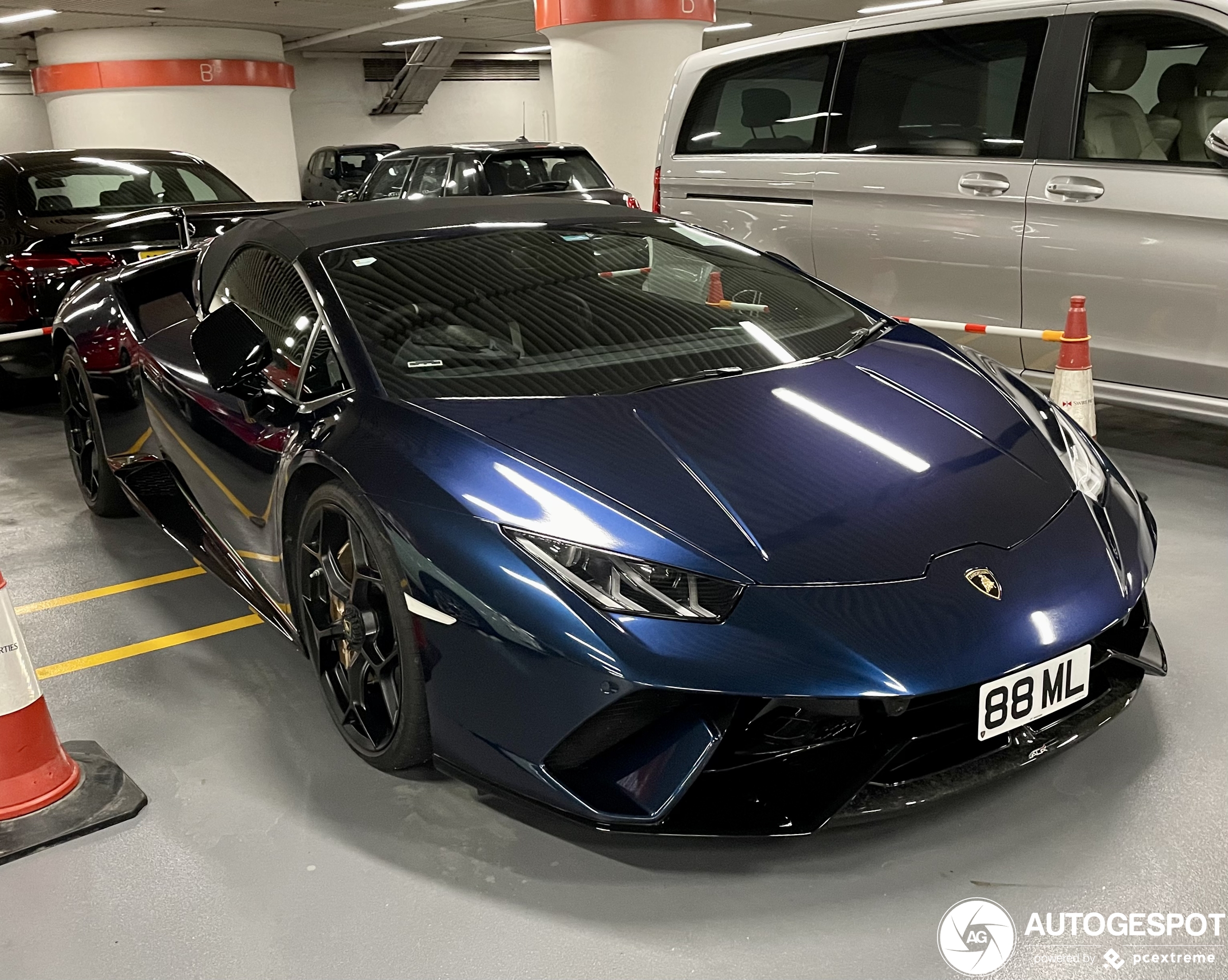 Lamborghini Huracán LP640-4 Performante Spyder