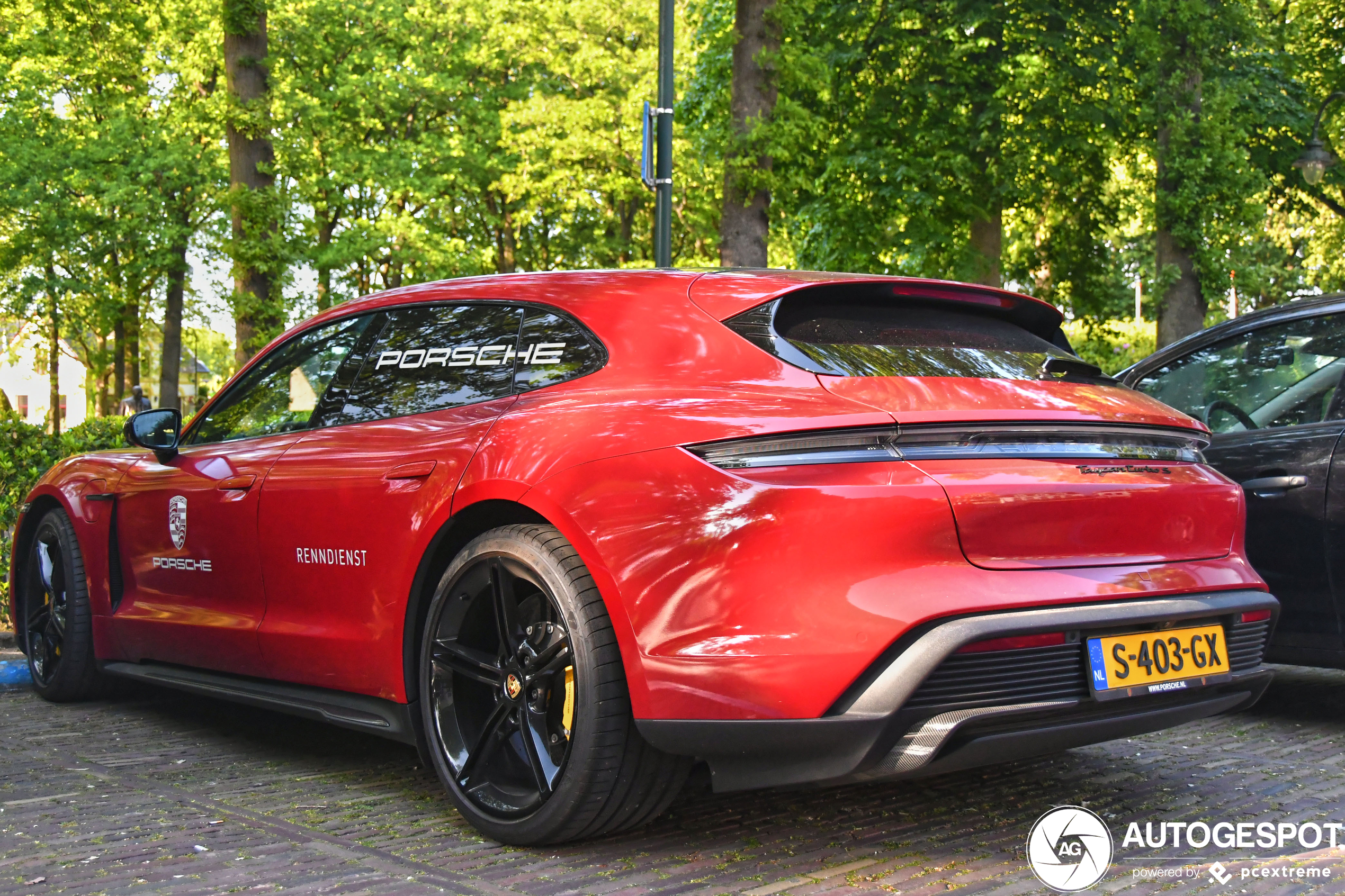 Porsche Taycan Turbo S Sport Turismo