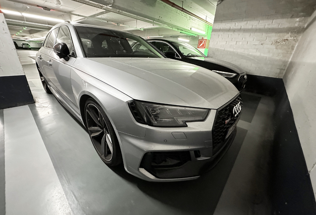 Audi RS4 Avant B9