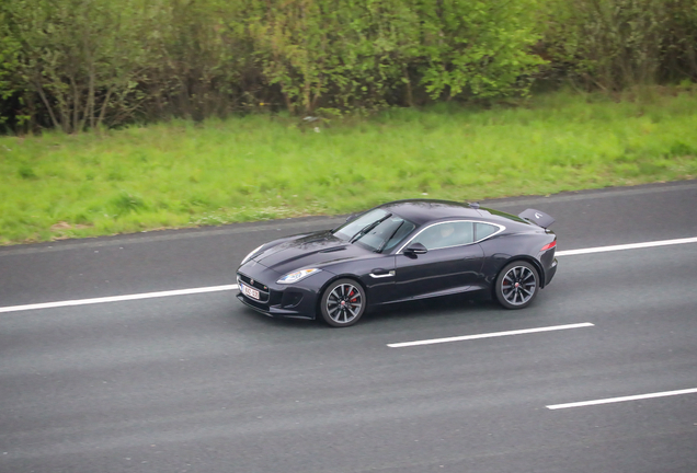 Jaguar F-TYPE S Coupé