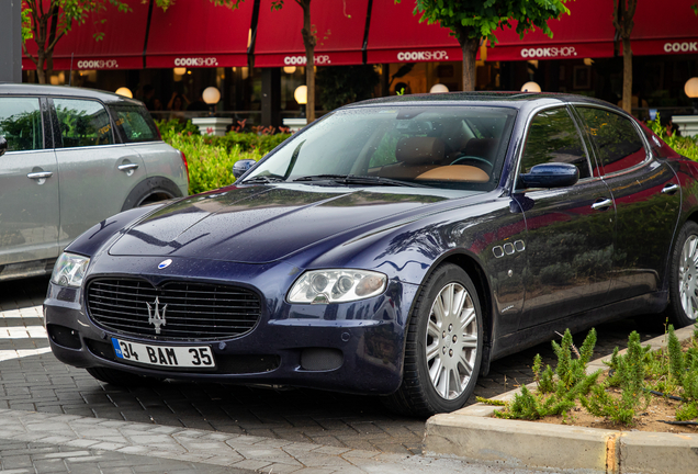 Maserati Quattroporte