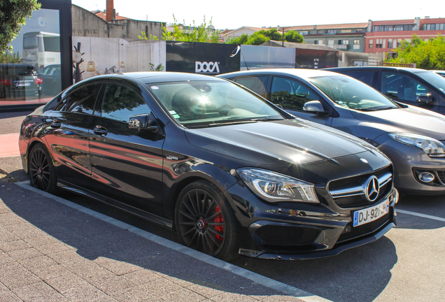 Mercedes-Benz CLA 45 AMG C117