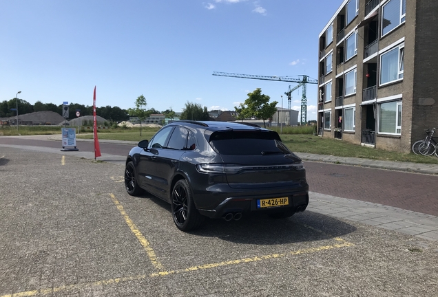 Porsche 95B Macan GTS MkIII