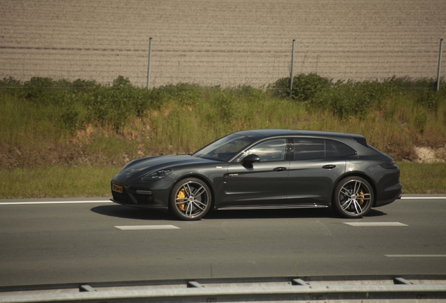 Porsche 971 Panamera Turbo S E-Hybrid Sport Turismo