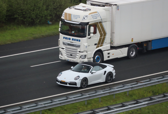 Porsche 992 Turbo S Cabriolet