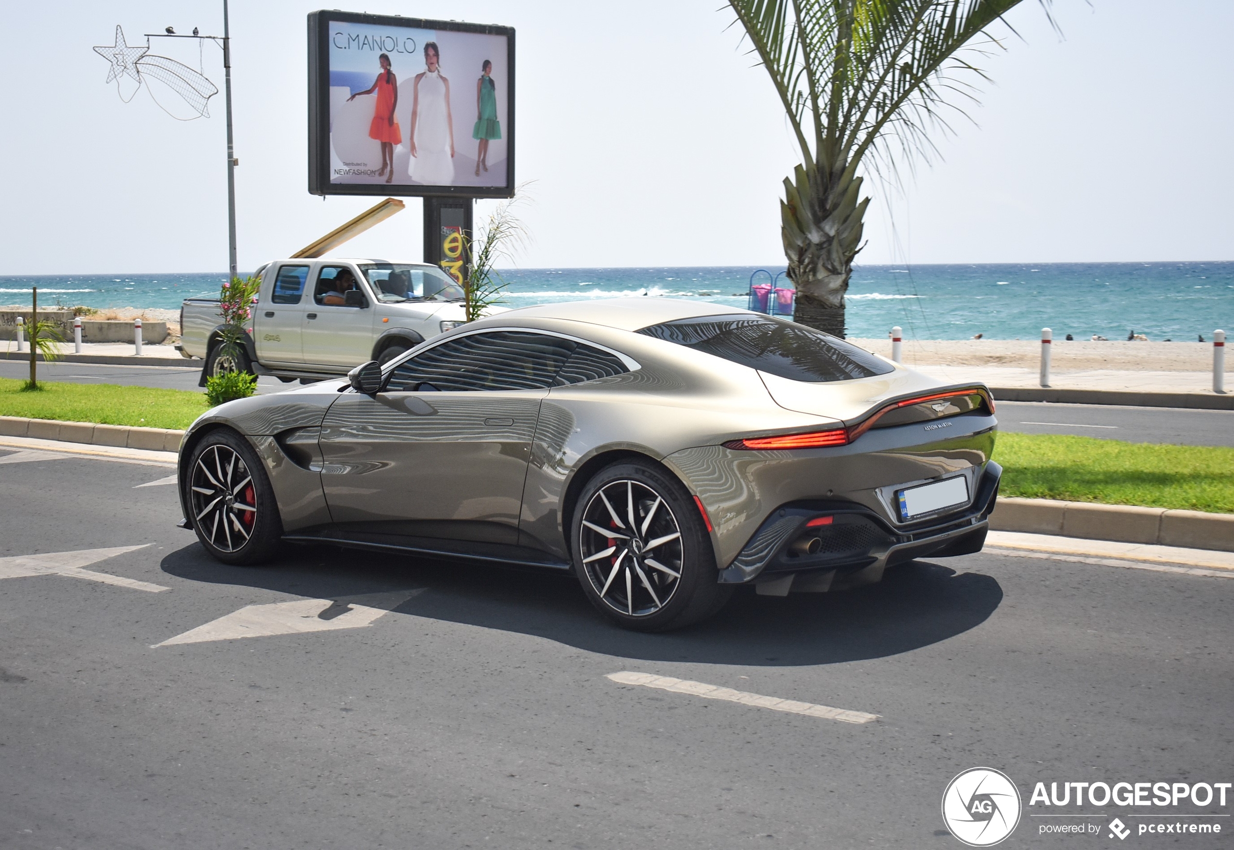 Aston Martin V8 Vantage 2018